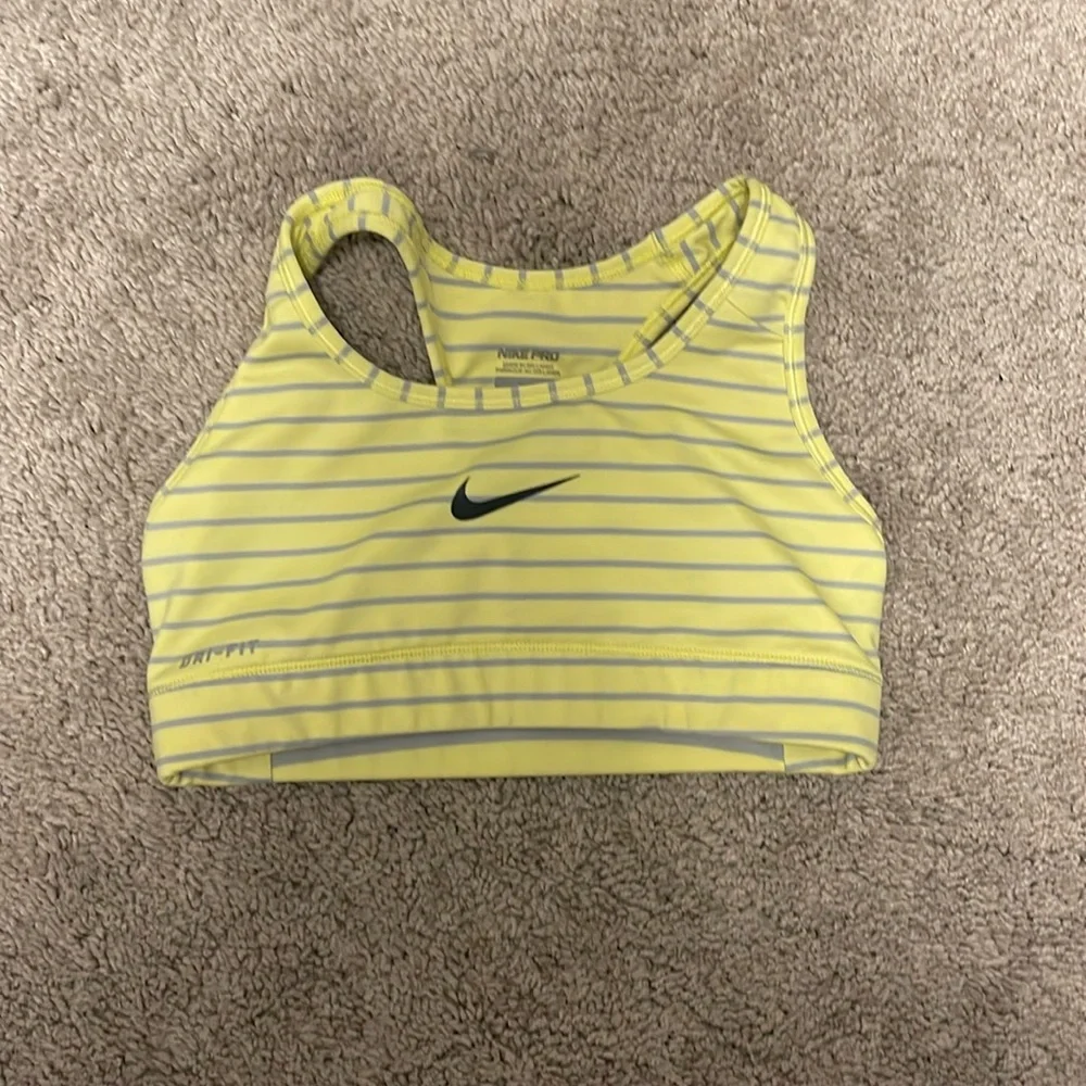 Womens XS Sports bra